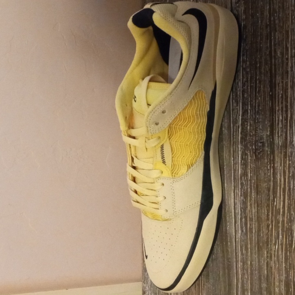 Nike SB ISHOD Size 13 Lemon Wash/Black Lemon Drop. NEW.